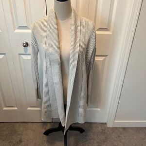 Tahari size S open cardigan